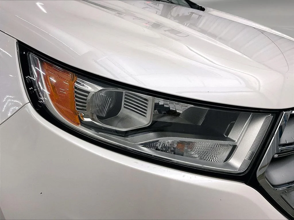 Used 2016 White Ford Titanium image 33