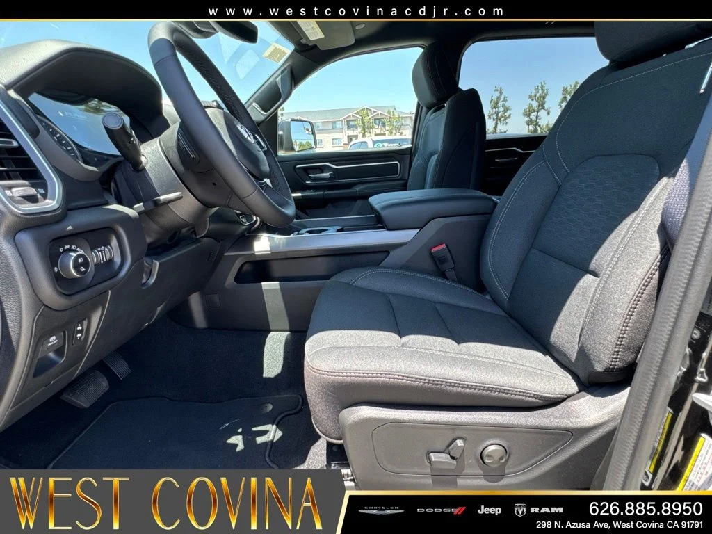 New 2026 Diamond Black Crystal Pearl-Coat Exterior Paint RAM Big Horn/Lone Star image 20