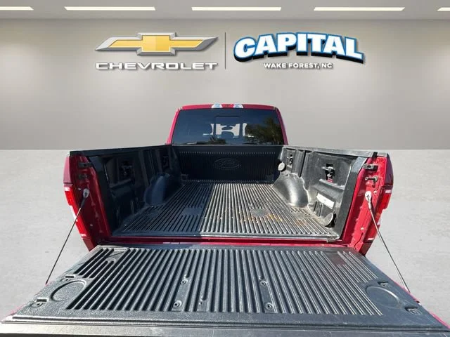 Used 2018 Red Ford XLT image 36