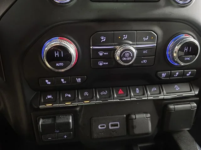 Used 2021 Summit White GMC AT4 image 20