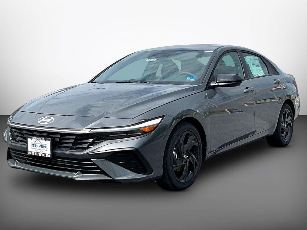 New 2026 Gray Hyundai SEL Sport Plus image 3
