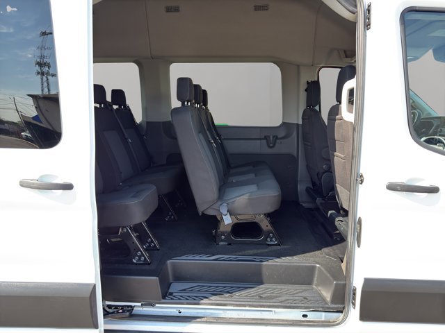 Used 2023 White Ford XL image 13