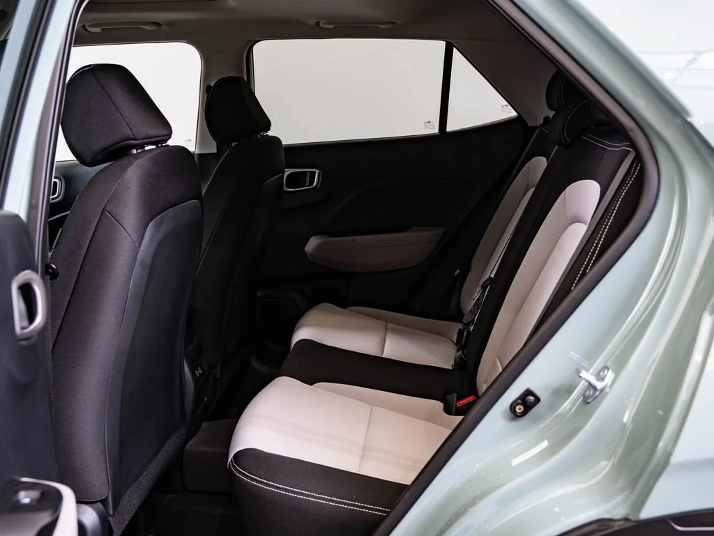 Used 2025 Mirage Green Hyundai SEL image 39