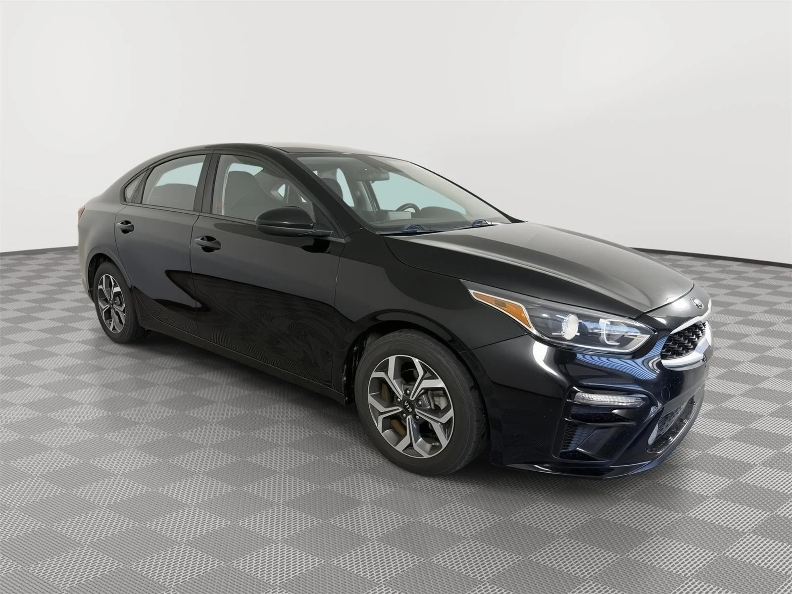 Used 2019 Aurora Black Pearl Kia LXS image 1
