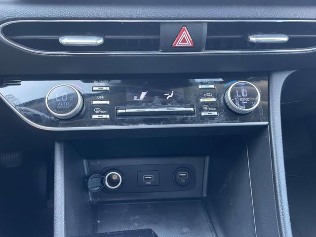 Certified Used 2022 White Hyundai Blue image 27