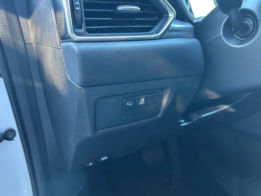 Used 2025 White Mazda 2.5 S Select Package image 15