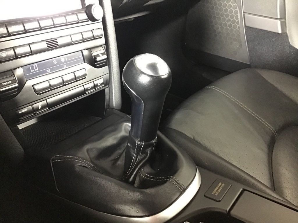Used 2012  Porsche Carrera 4S image 34