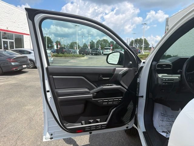 Used 2024 White Toyota SR5 image 22