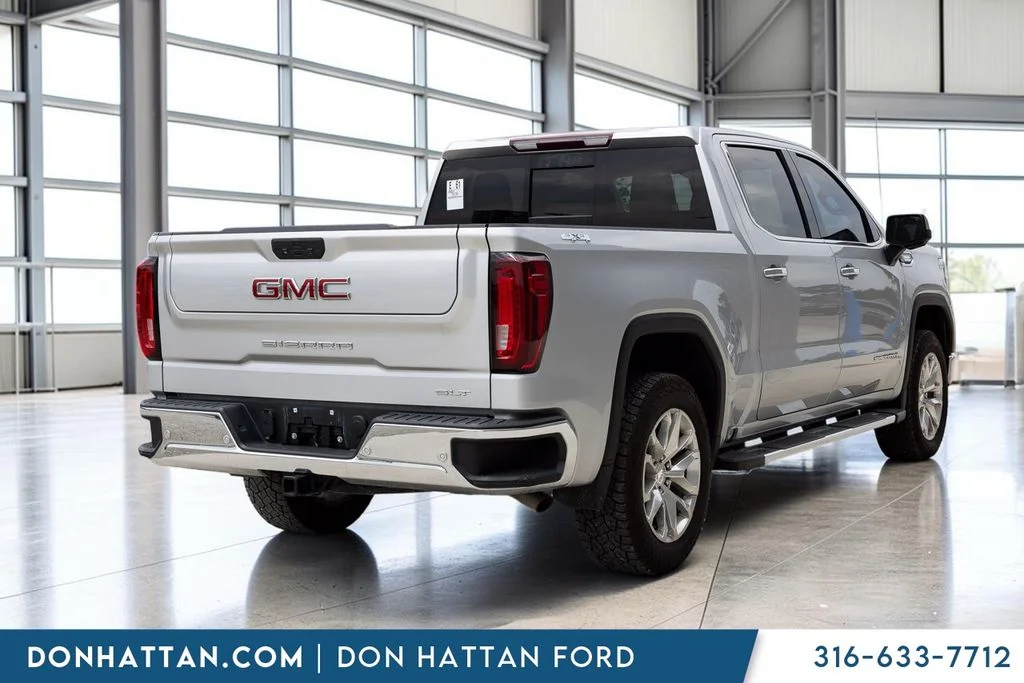 Used 2021 Silver GMC SLT image 26
