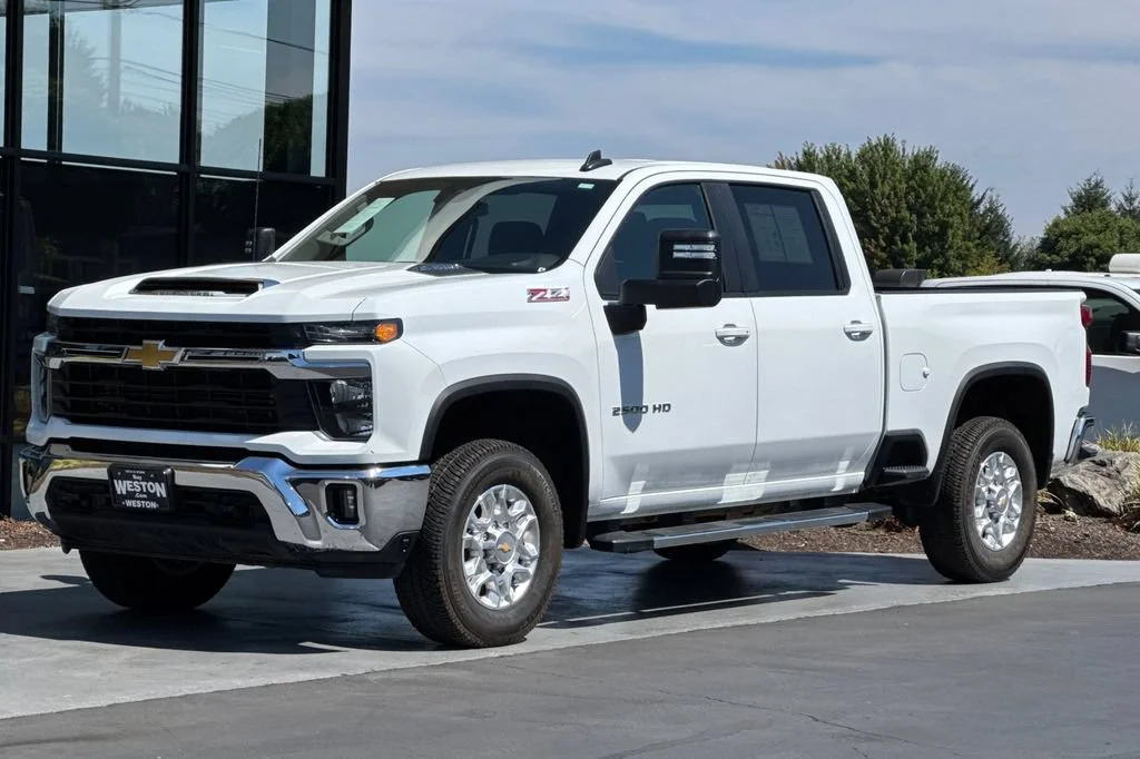 2026 Chevrolet Silverado 2500HD LT - Photo 8