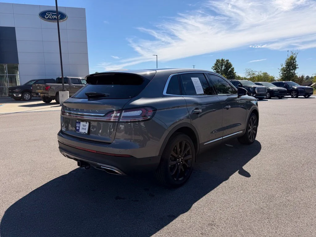 Used 2021 Gray Lincoln Reserve image 6