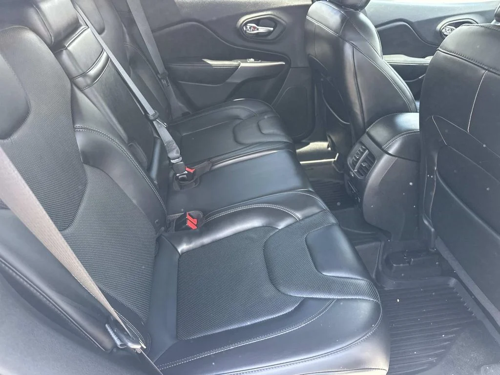 Used 2019 White Jeep Limited image 14