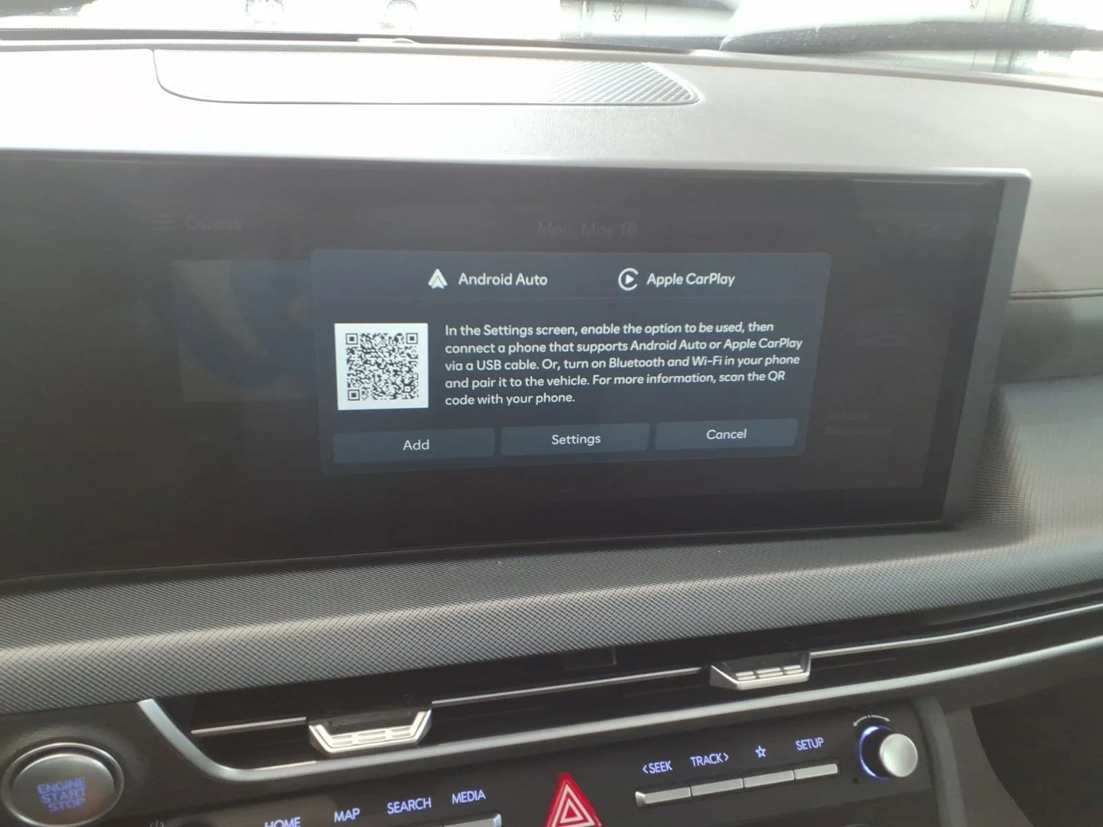 Used 2025 Serenity White Hyundai SE image 30