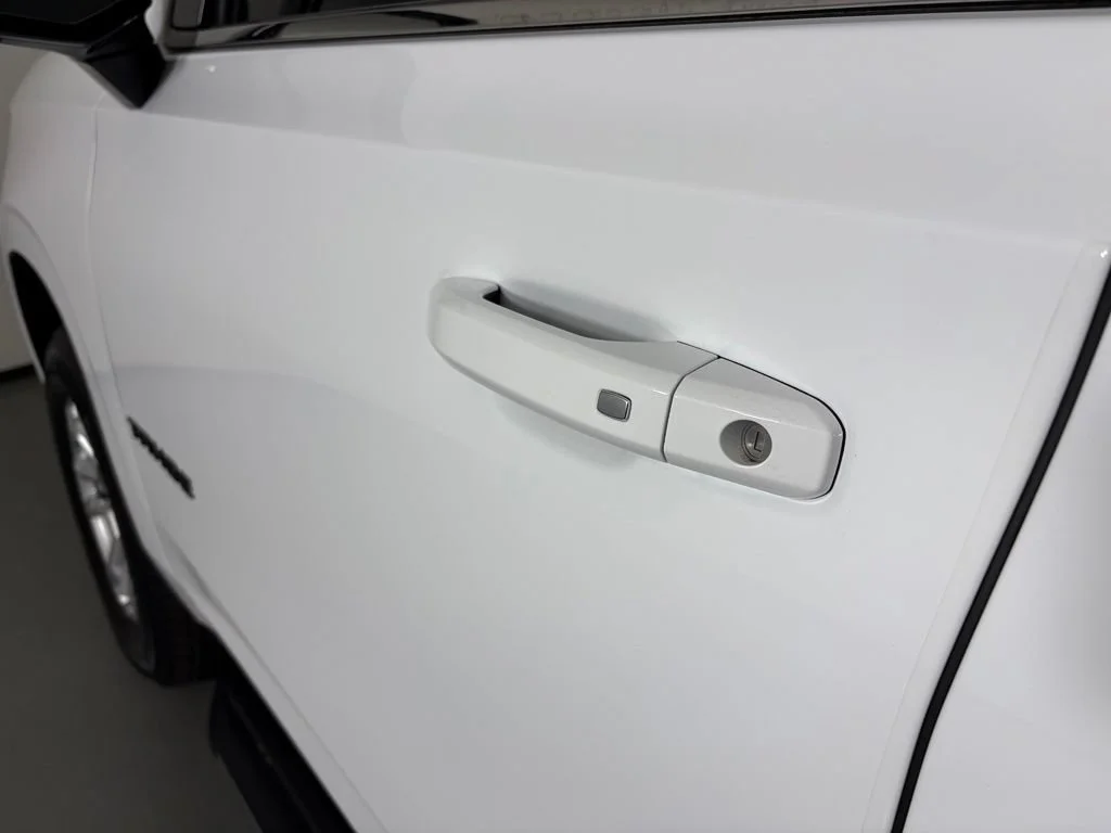 New 2026 Summit White Chevrolet LT image 14