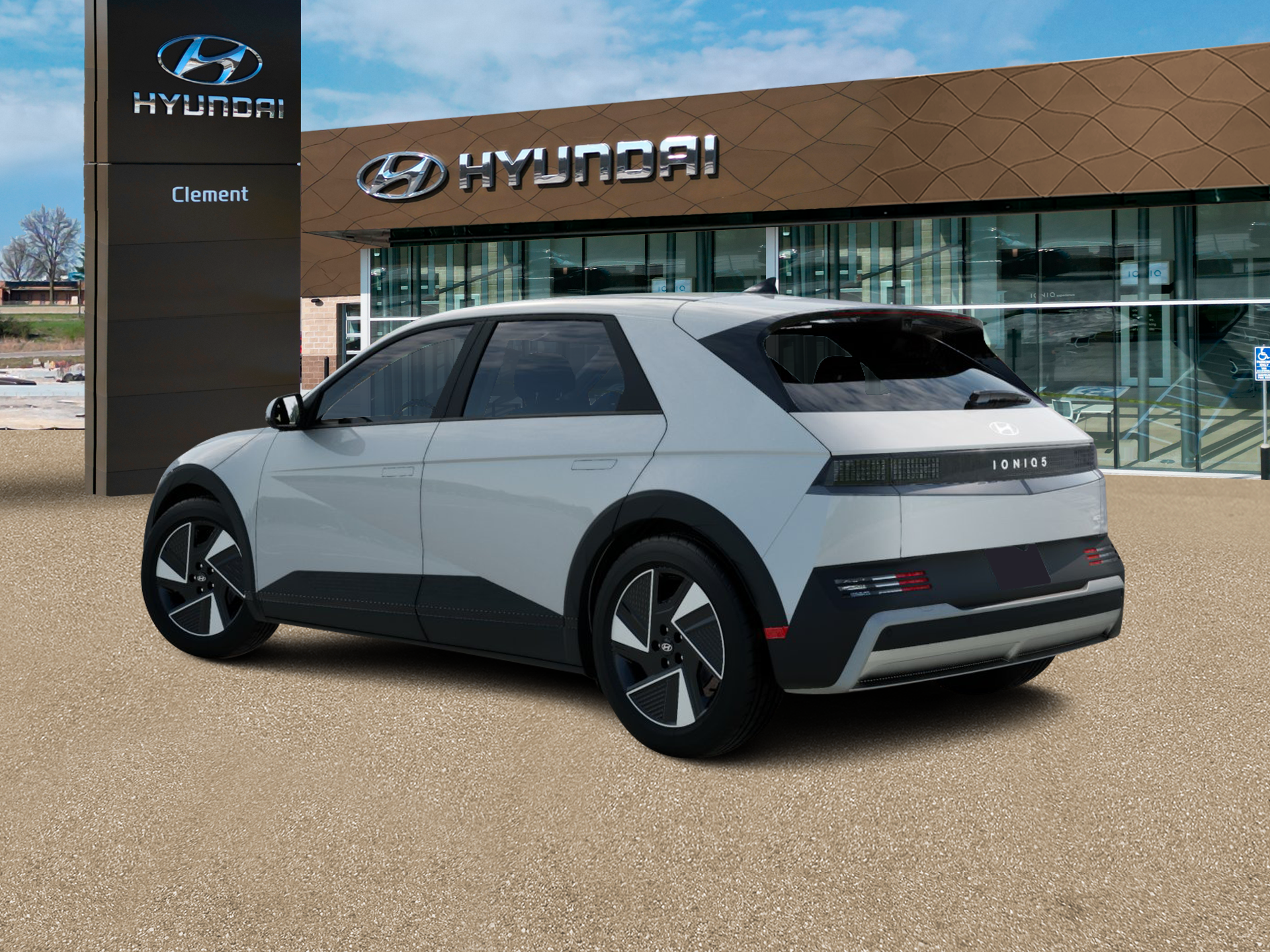New 2027 White Hyundai SE image 19