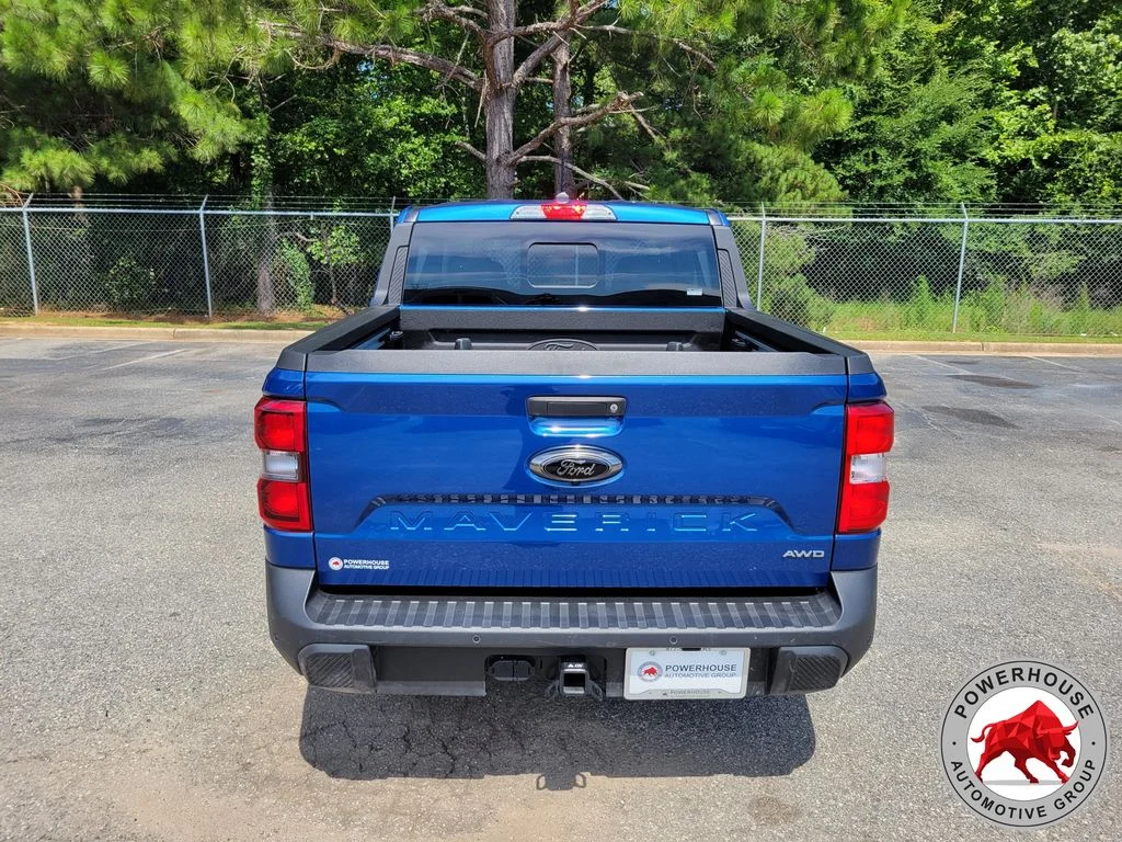 Used 2024 Blue Ford Lariat image 4