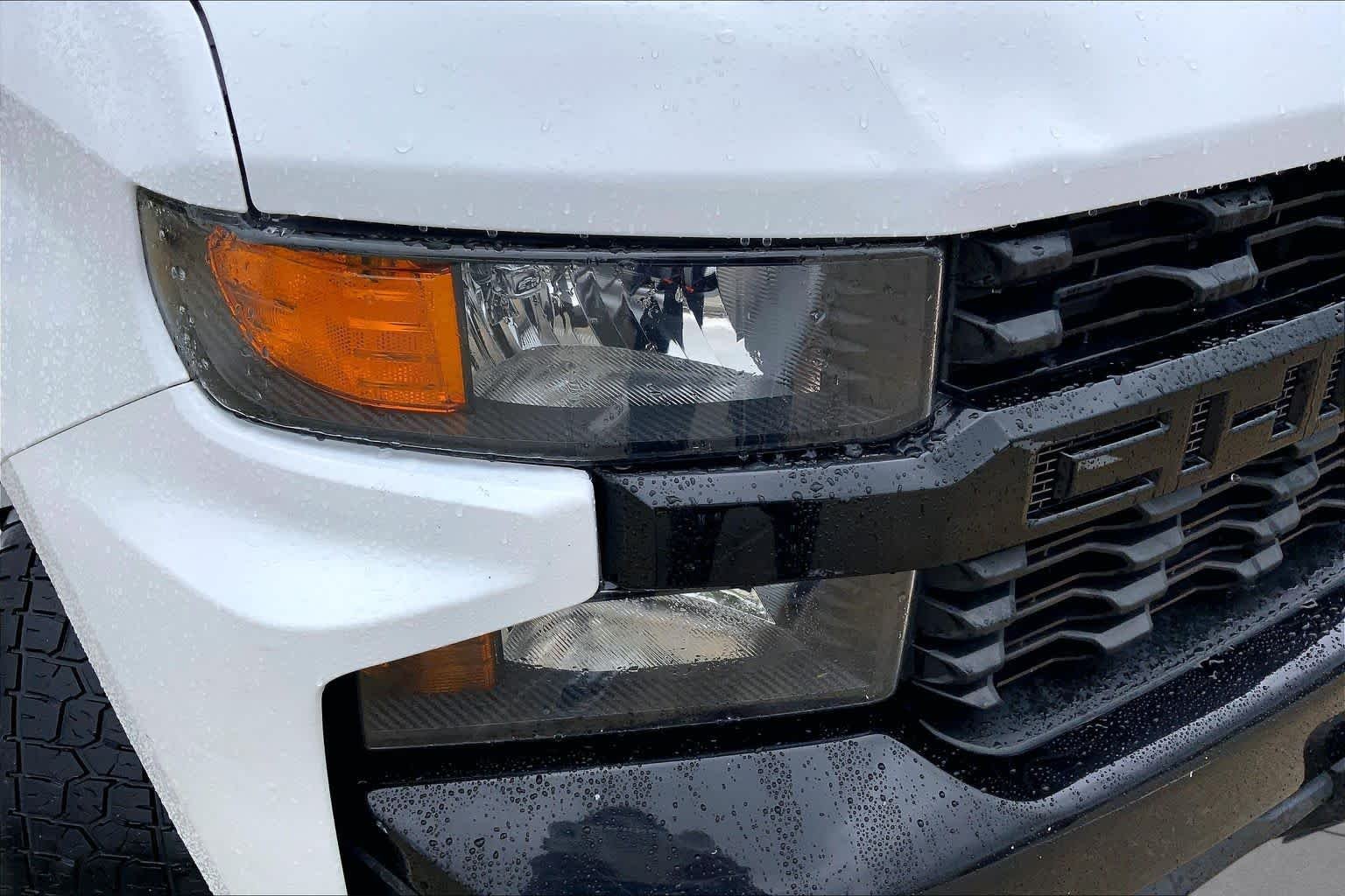Used 2019 SUMMIT WHITE Chevrolet Custom Trail Boss image 23