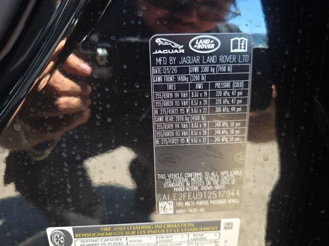 New 2026 Santorini Black Land Rover X-Dynamic SE image 24