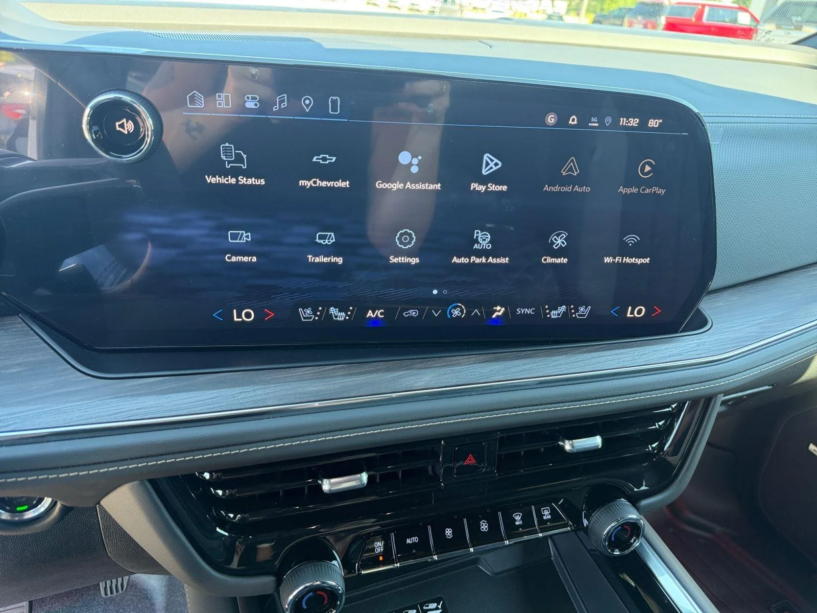 2026 Chevrolet Tahoe Premier - Photo 18