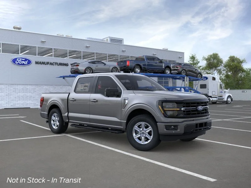 New 2026 Carbonized Gray Metallic Ford XLT image 7