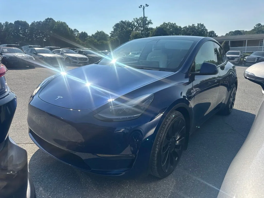 Used 2022 Blue Tesla Performance image 1