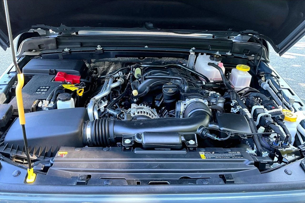 Certified Used 2025 Gray Jeep Sport S image 36