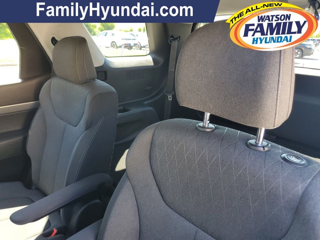 Used 2021 Black Hyundai SEL image 11