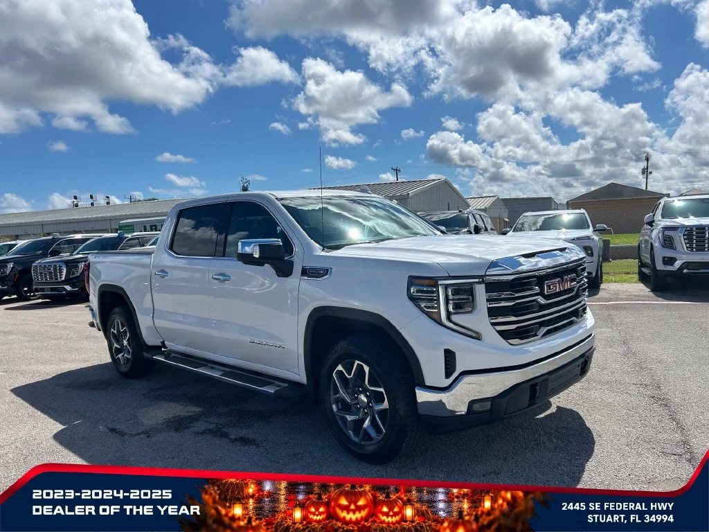 New 2026 Summit White GMC SLT image 2