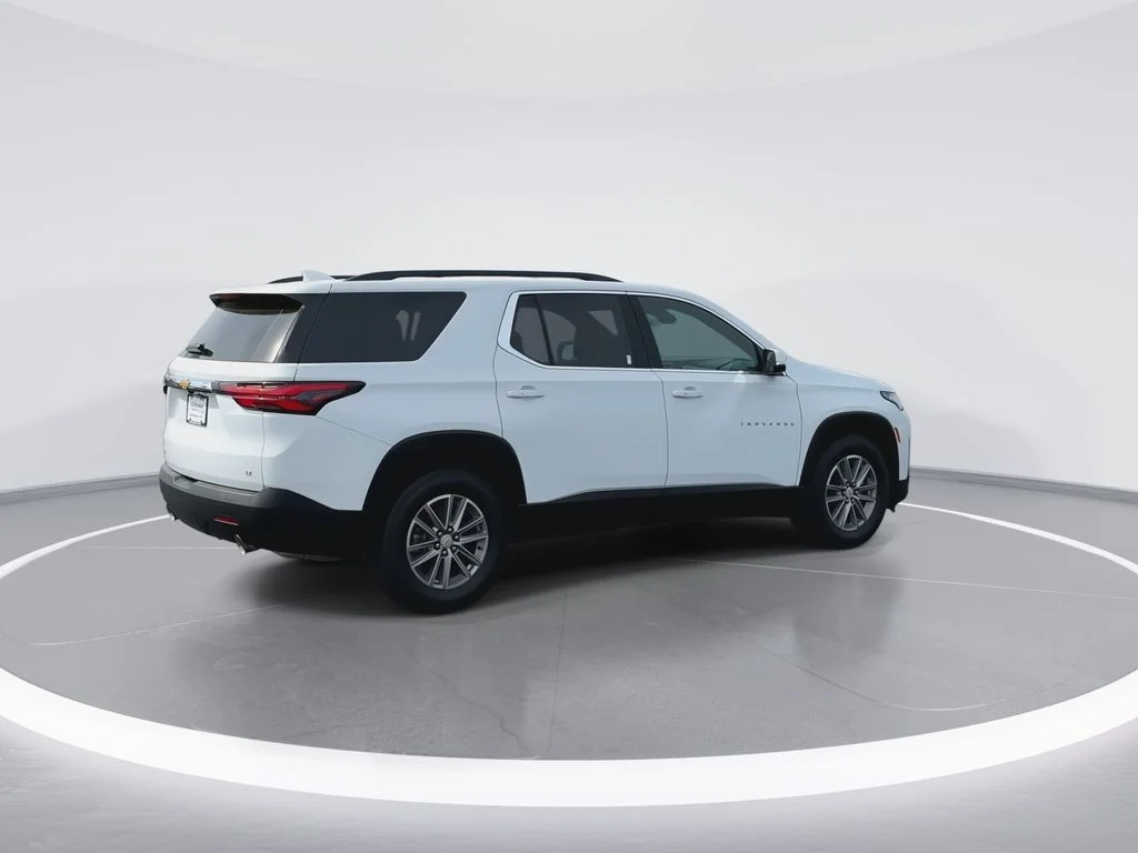 Used 2023 White Chevrolet LT image 8