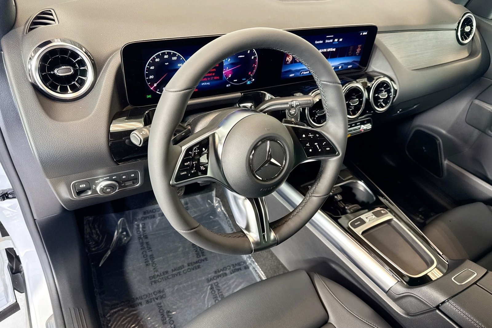 Certified Used 2026 Polar White Mercedes-Benz GLA 250 image 9