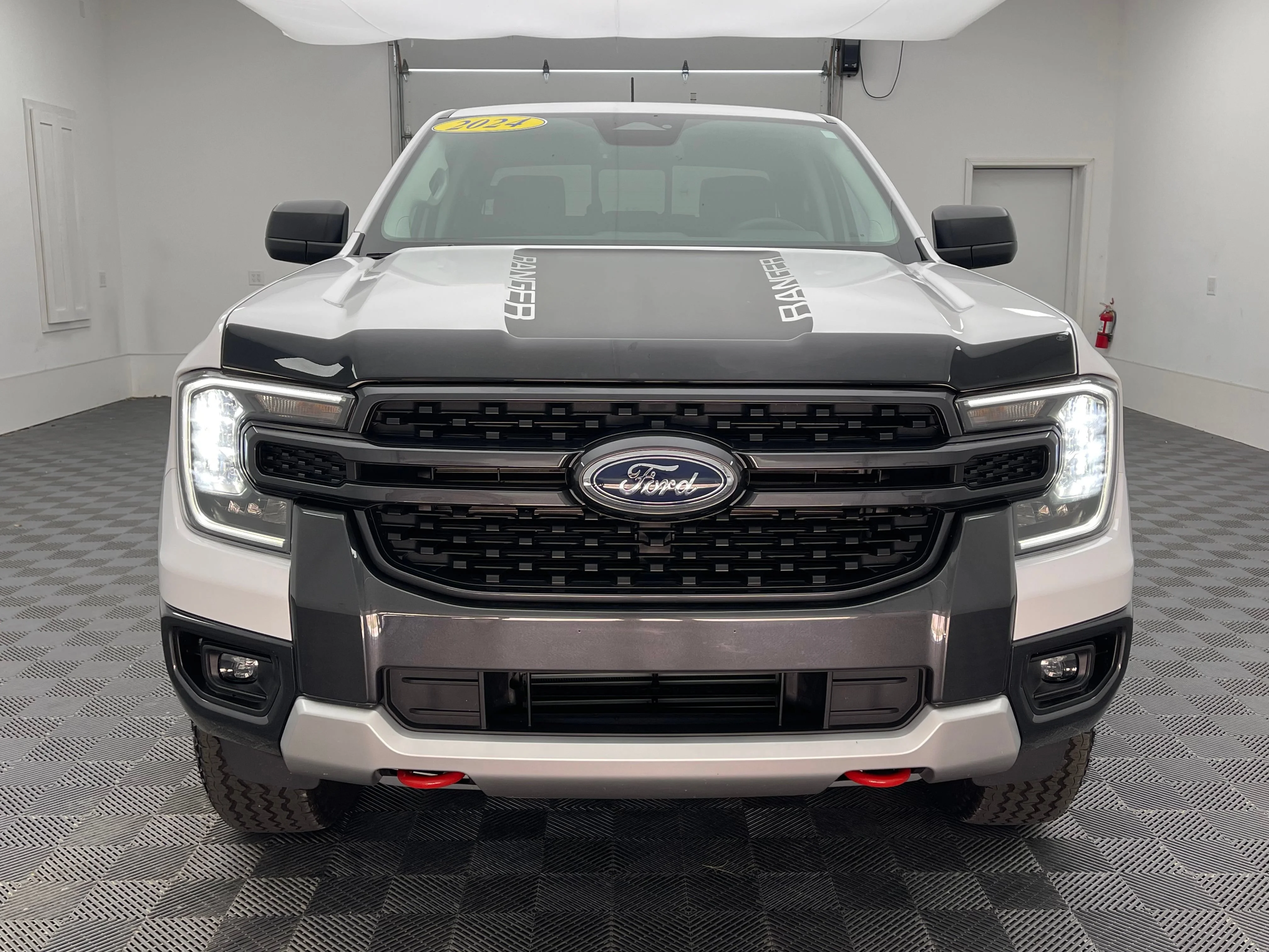 Used 2024 White Ford XLT image 12