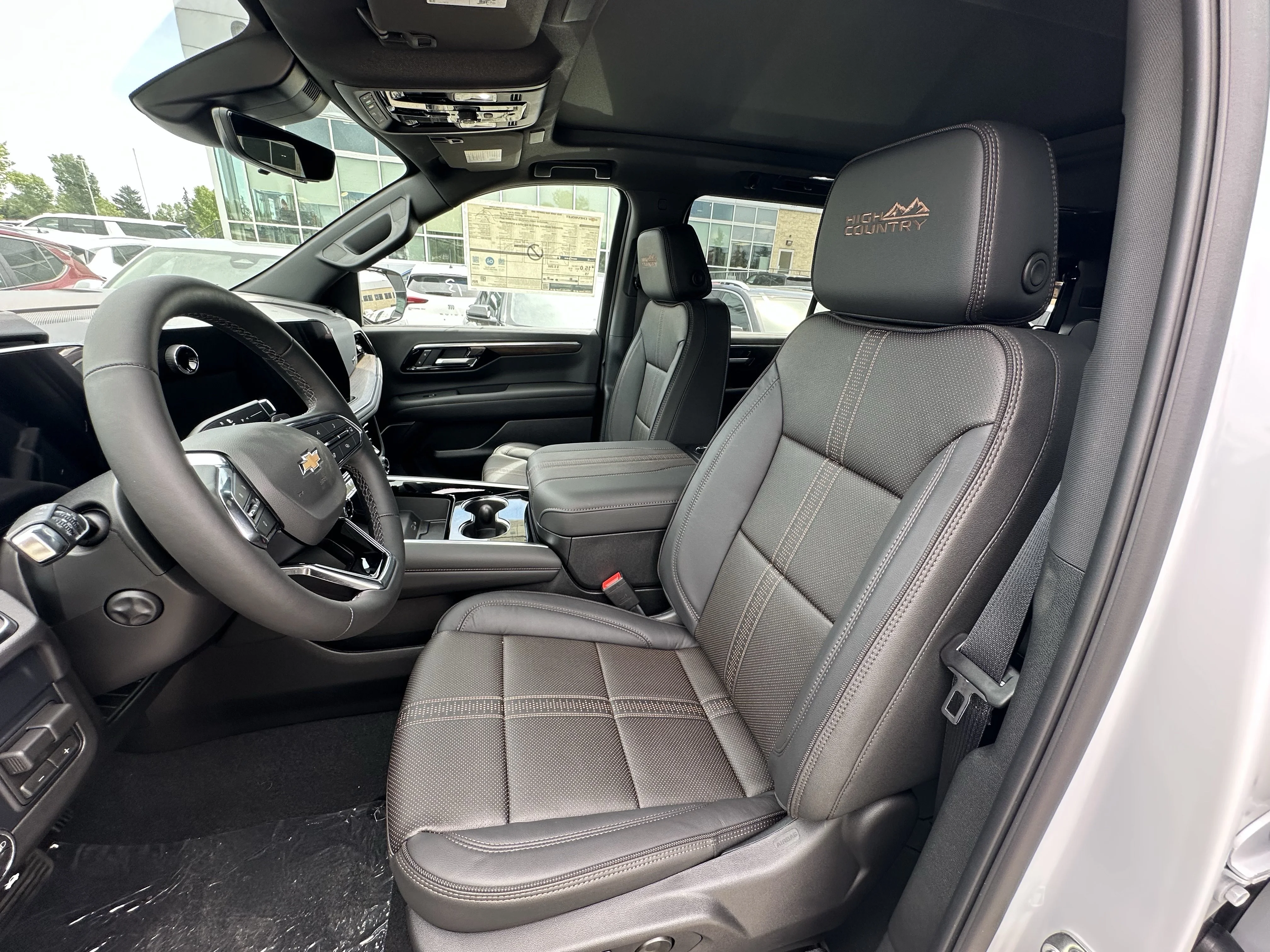 New 2026 Polar White Tricoat Chevrolet High Country image 10