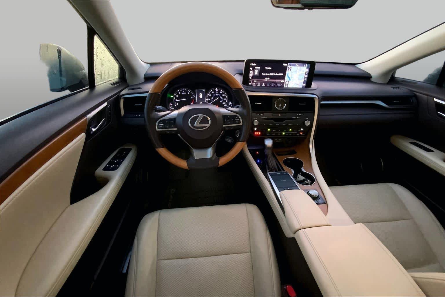 Used 2020 Atomic Silver Lexus  image 6