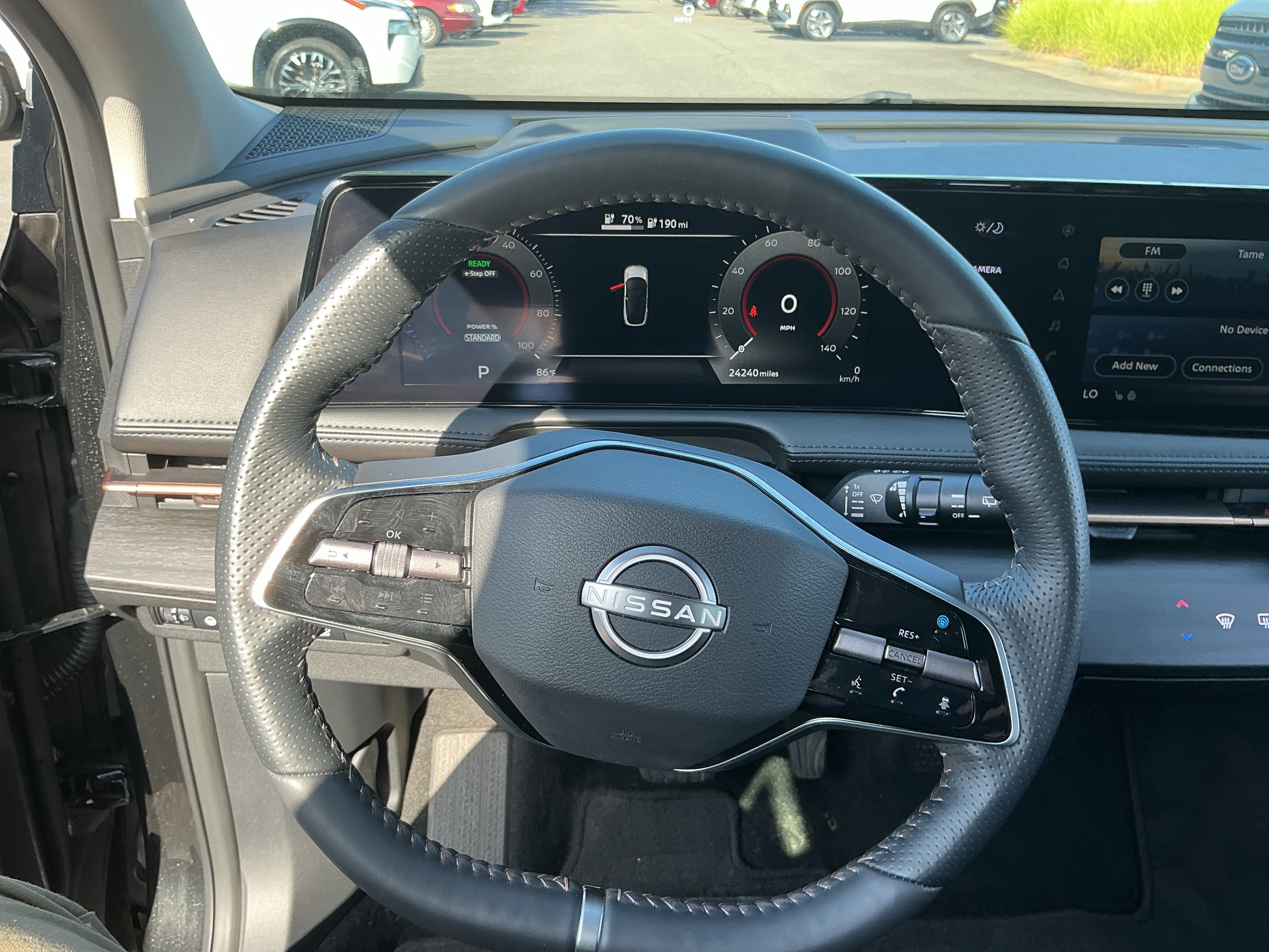 Used 2023 Black Diamond Pearl Nissan ENGAGE image 14