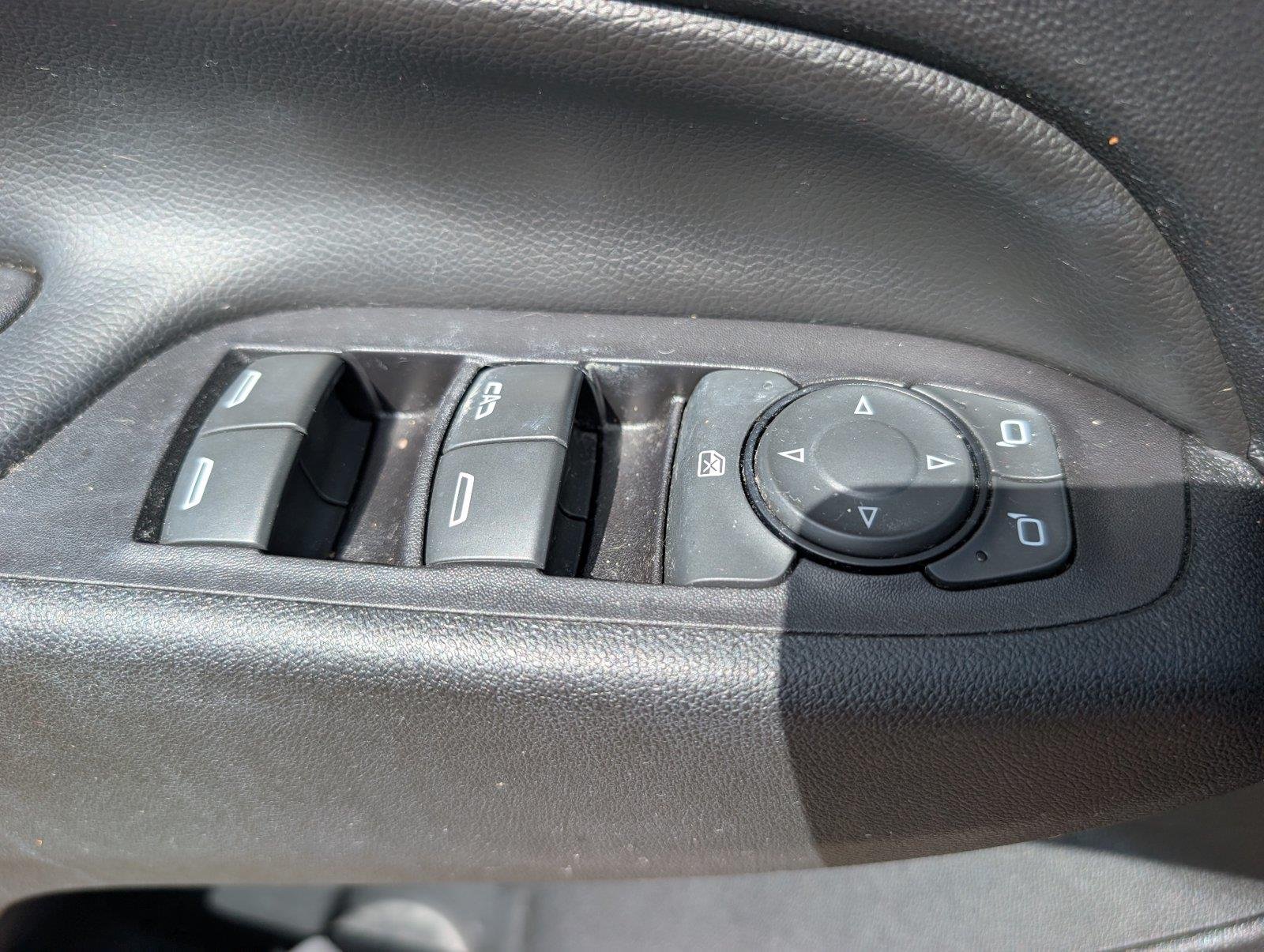 Used 2019 SANDY RIDGE METALLIC Chevrolet LT image 27