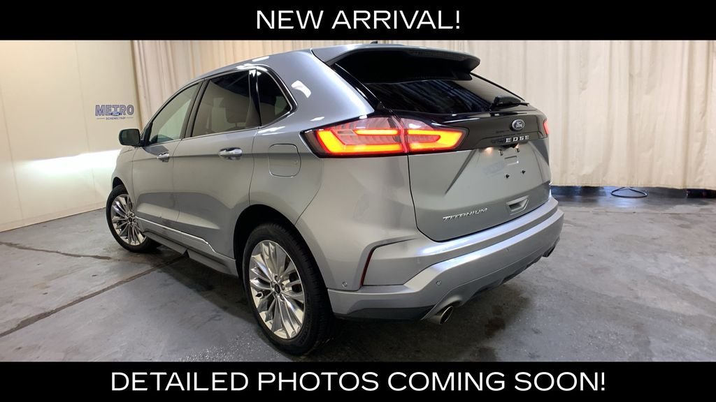 Used 2024 Silver Metallic Ford Titanium image 5