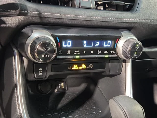 Certified Used 2025 MAGNETIC GRAY MET. Toyota  image 30
