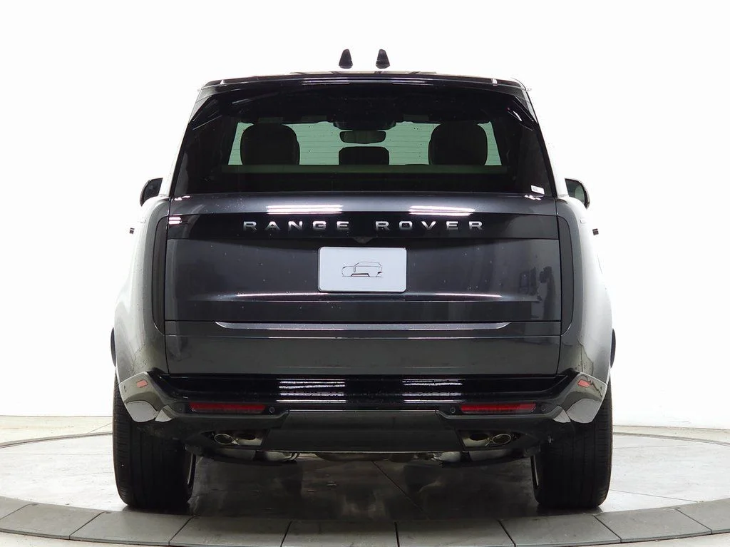 Certified Used 2025 Gray Land Rover SE image 4