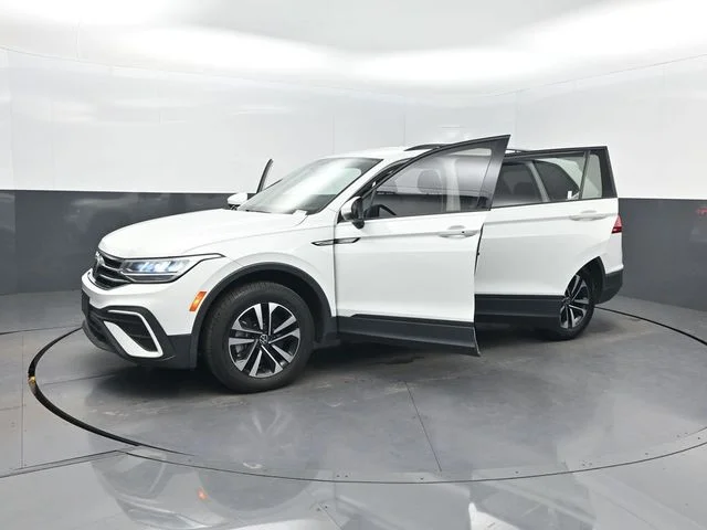 Used 2022 White Volkswagen 2.0T S image 42