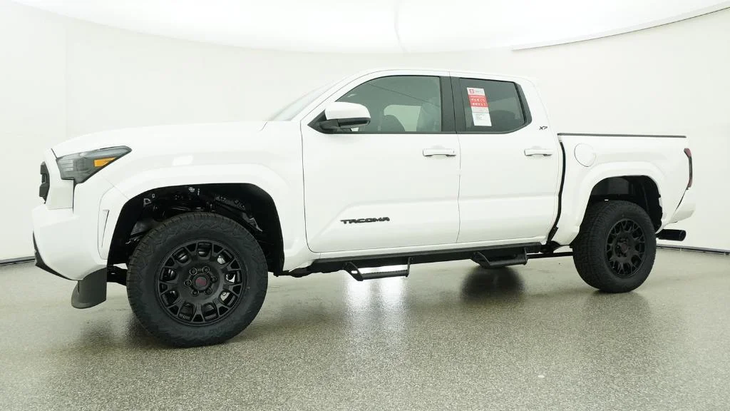 New 2026 Ice Cap Toyota SR5 image 33