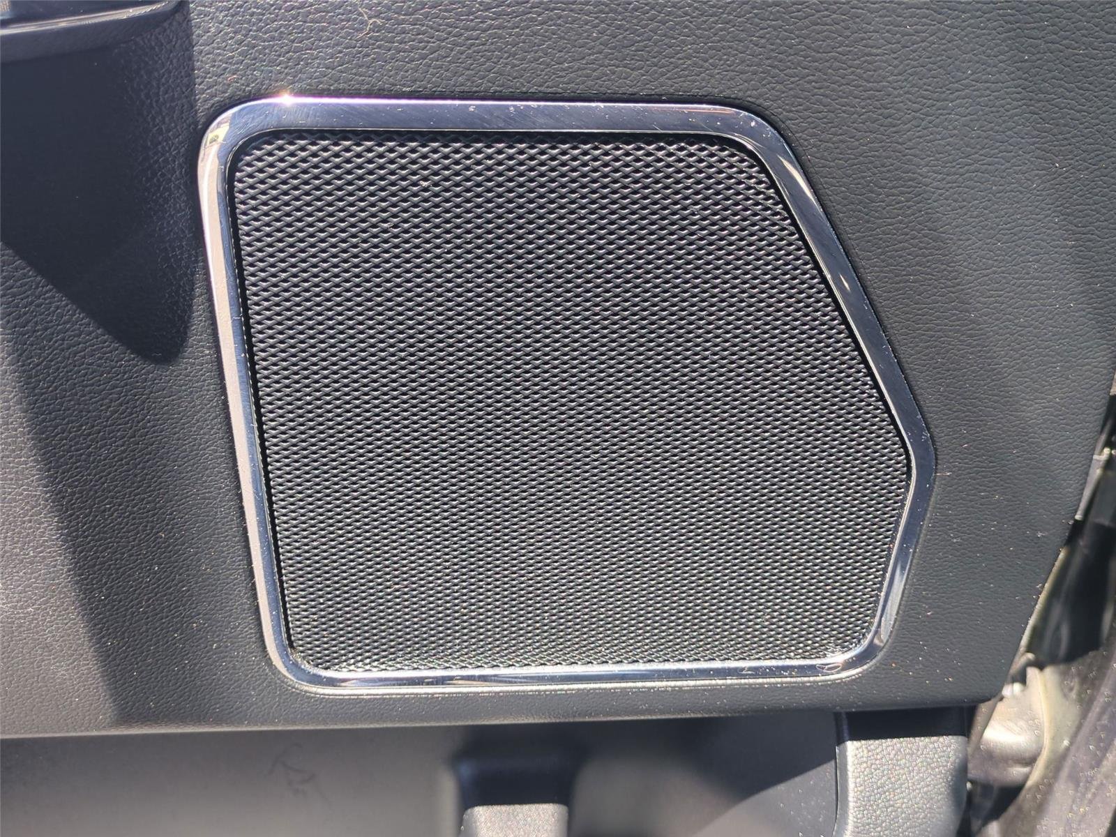 Used 2019 Abyss Gray Metallic Ford LARIAT image 30
