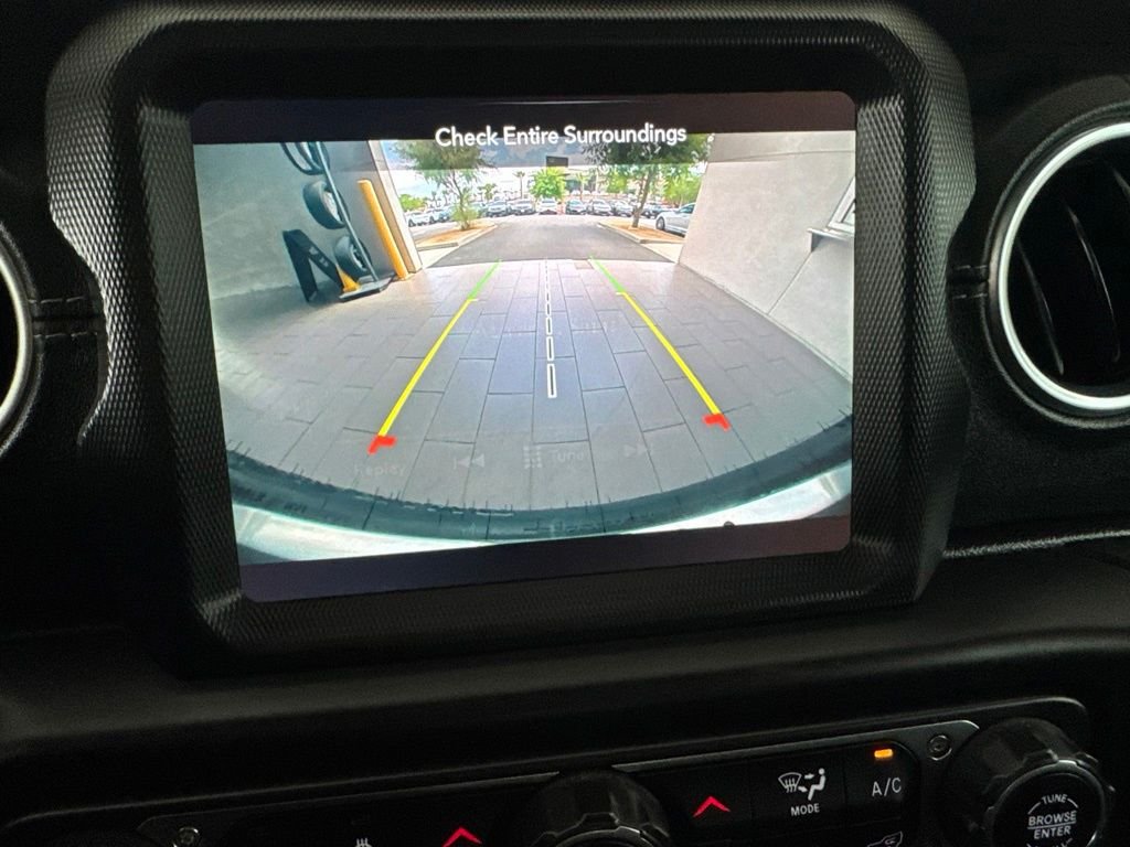 Used 2019 Black Jeep Unlimited Sahara image 15