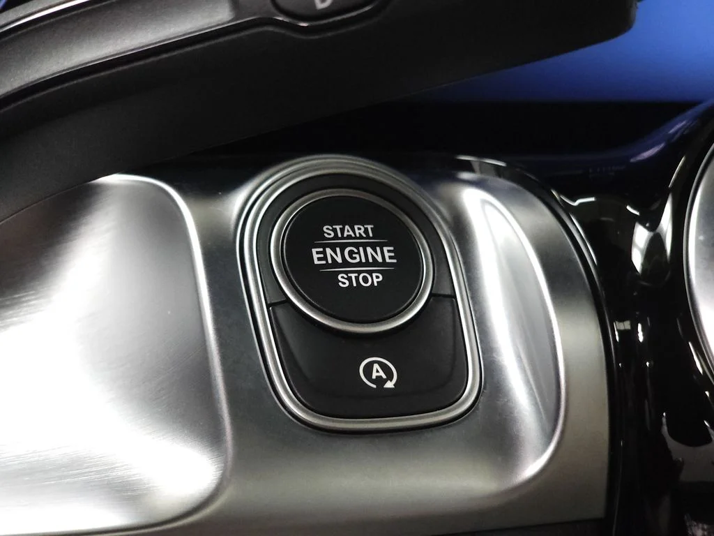 Certified Used 2026 Polar White Mercedes-Benz GLB 250 image 16