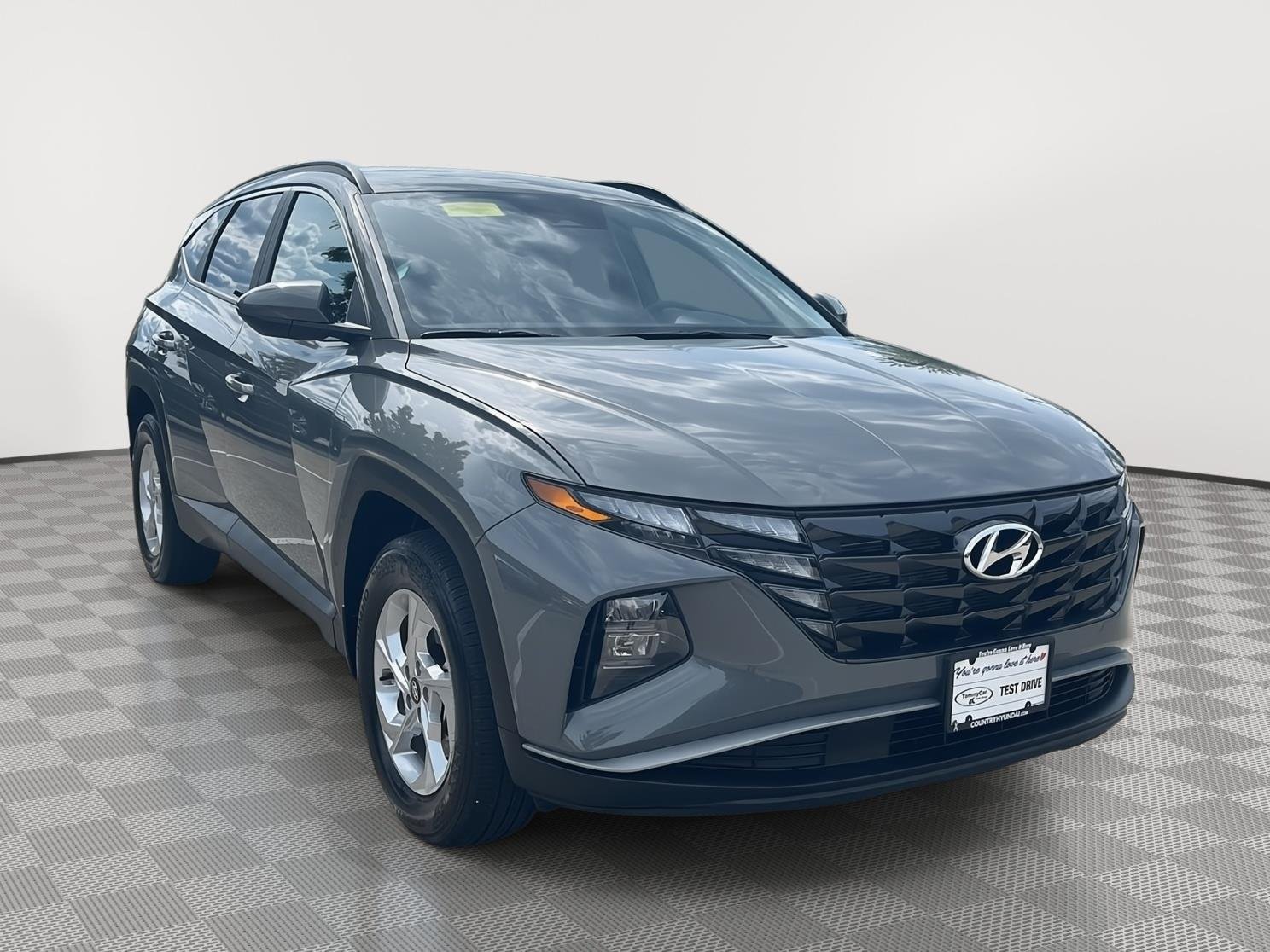 Used 2024 Hampton Gray Hyundai SEL image 4