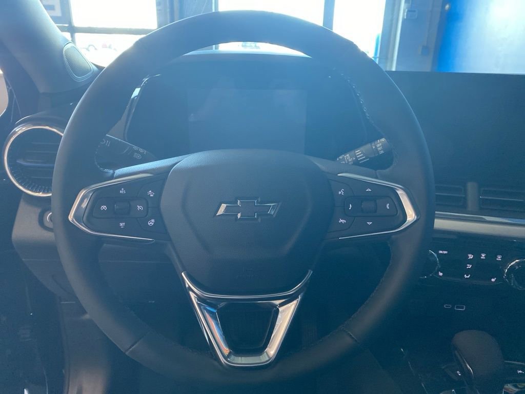 New 2026 Mosaic Black Metallic Chevrolet LT image 6