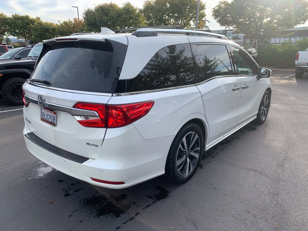 Used 2018 White Honda Elite image 4