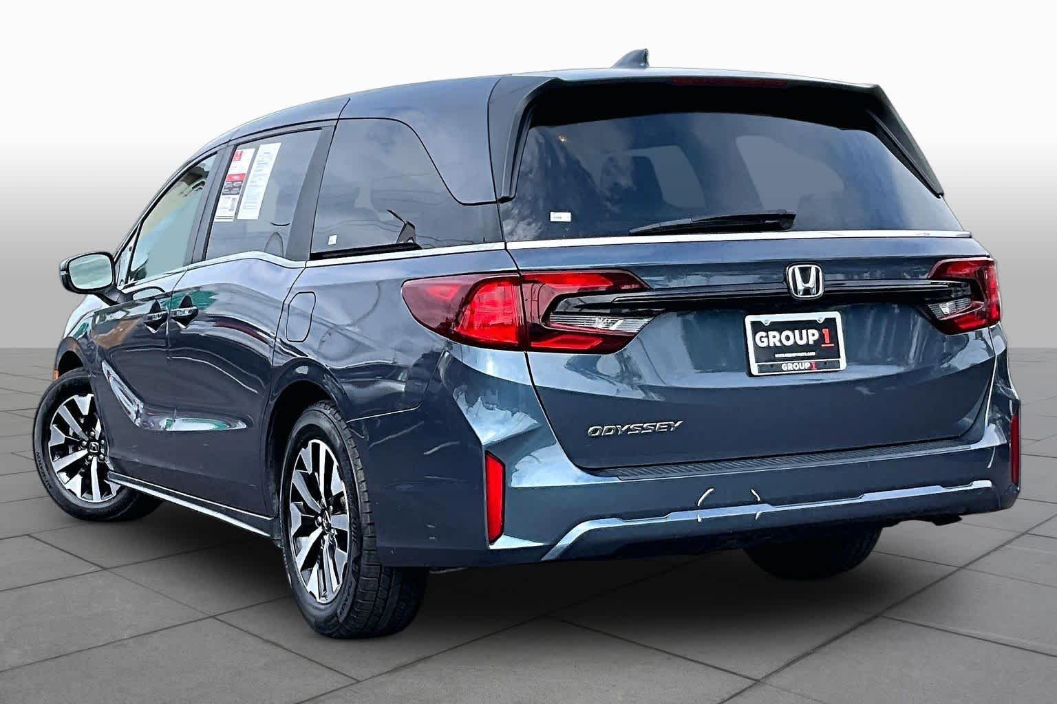 Used 2025 Crystal Black Pearl Honda EX-L image 12