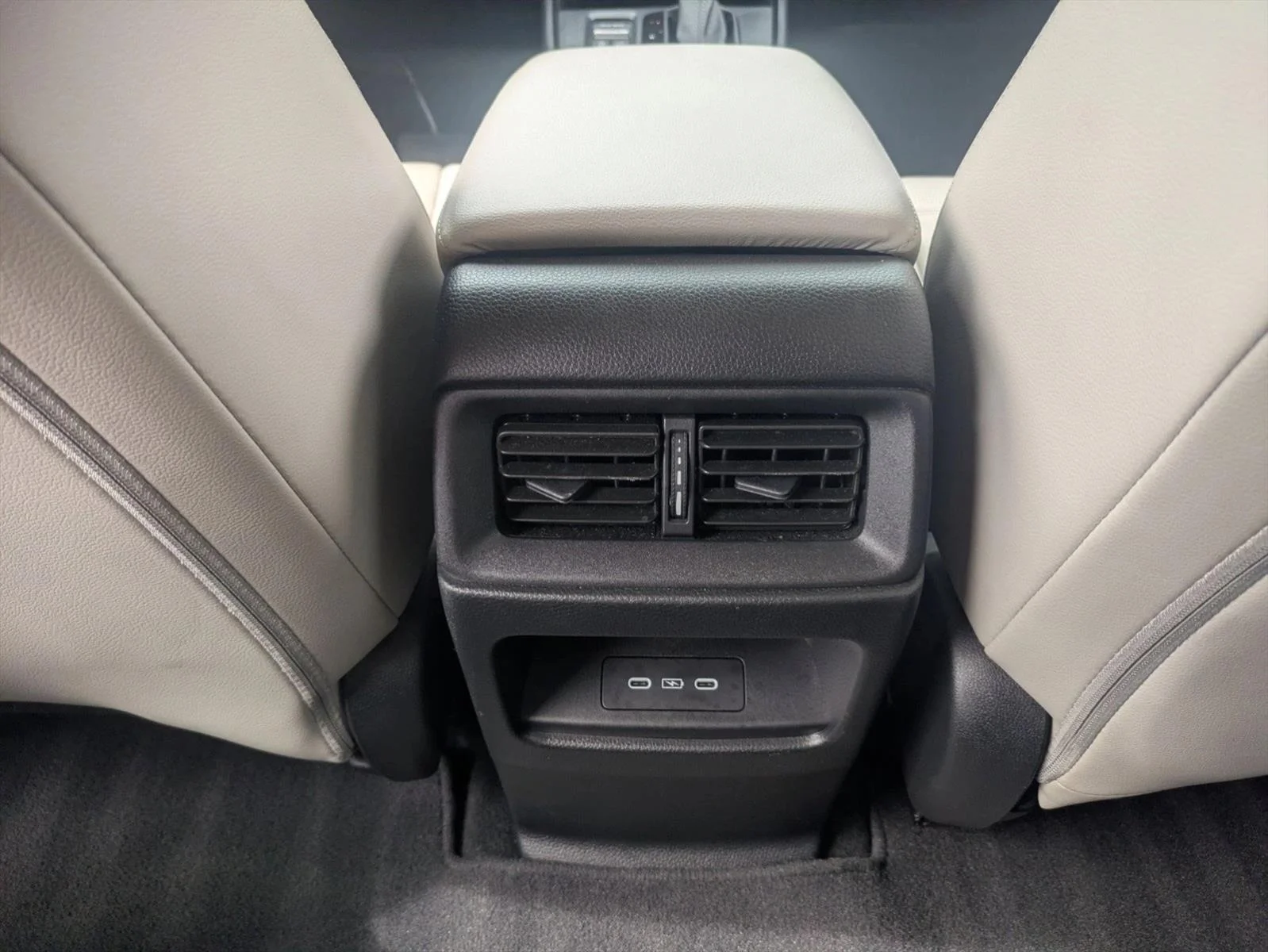 Used 2024 White Honda EX-L image 14