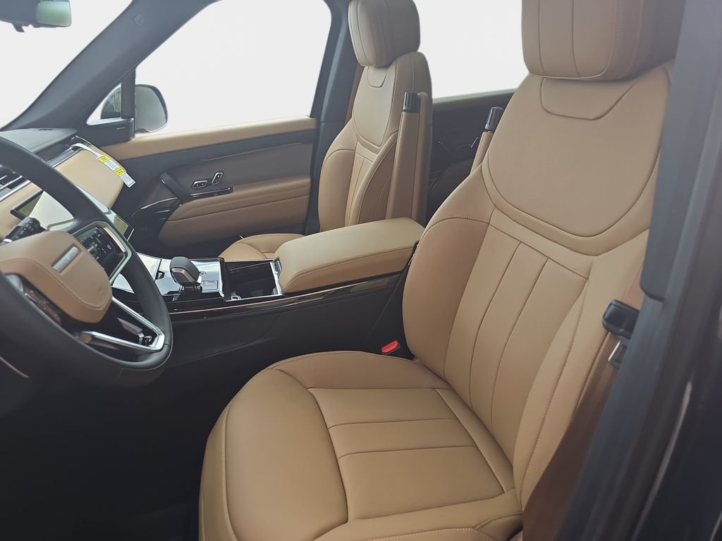 New 2026 Carpathian Grey Land Rover SE image 12