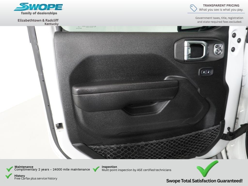 Used 2021 Bright White Clearcoat Jeep Mojave image 13